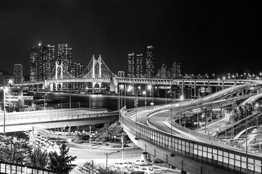 伊朗导弹再次击中以色列南部城市，深度剖析事件背景与多维影响