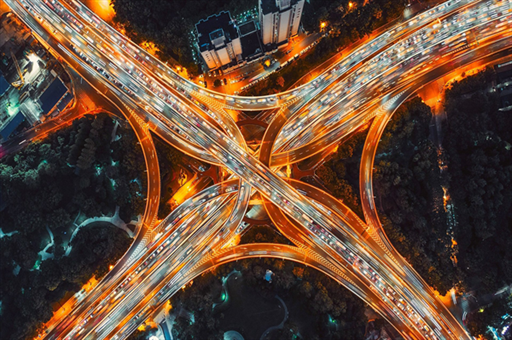 鲍威尔谈股市动荡：你们只能靠自己了 市场期待落空