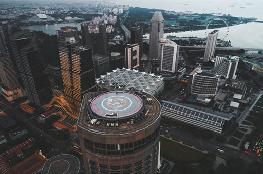 A股龙头赴港双重上市，全球化命题下的浪奔浪流